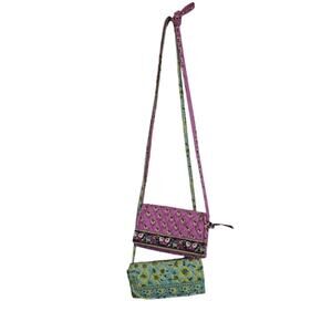 MaggiB Women Green TriFold Wallet Quilted Fabric Floral Zip Pockets Wrislet Read